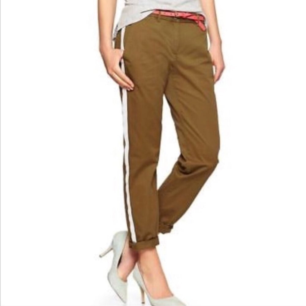 Khakis by GAP Broken-In Straight Tuxedo White Striped Khaki Pants Women's Size 2